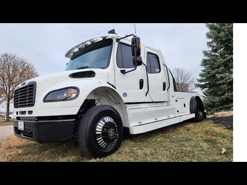 THE TOP OF THE LINE HAULER TRUCK THAT MONEY CAN BUY!!