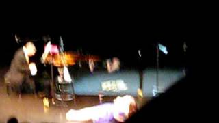 sutton foster - show off