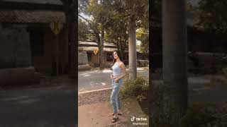 Download lagu Story WA cewek cantik seksi di pinggir jalan mp3 Download lagu Story WA cewek cantik seksi di pinggir jalan mp3