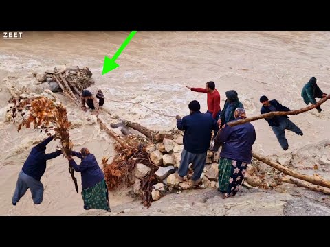 "Saving the villagers | Reconstruction of the bridge destroyed in the sudden flood!"