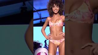 #swimming #swimsuit #beachwear #tiktok #trending #swimwear #bikini #weak