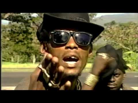 Tippa Lee & Rappa Robert - "Off Key Drive" - rare 80s music video.