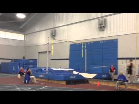 Wildcat Classic pole vault 2016
