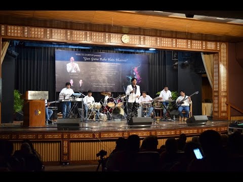 Lakhon hain nigahon mein by Jugal Kishor