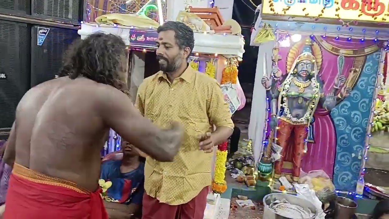 நள்ளிரவுதிடீரெனபெண்மீதுஆவேசகருங்காளிஅம்மன்வருக?