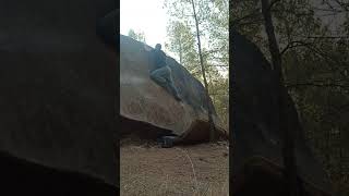 Video thumbnail of Problem 3 (Boulder 2, Clàssic - Tallafocs). Salvanebleau