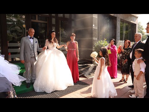 Krushqit nga Pogradeci marrin nuse Gjermane Xhuljo & Celine #wedding