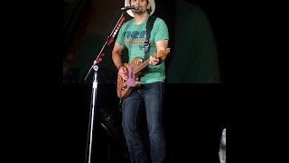 Brad Paisley Turf's Up