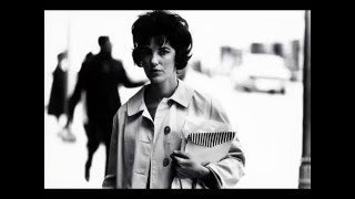 Robert Moran 'Look into my eyes' from Desert of Roses