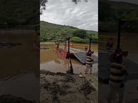 SUBIENDO CARROS A LA BARCA, Bugalagrande valle del cauca
