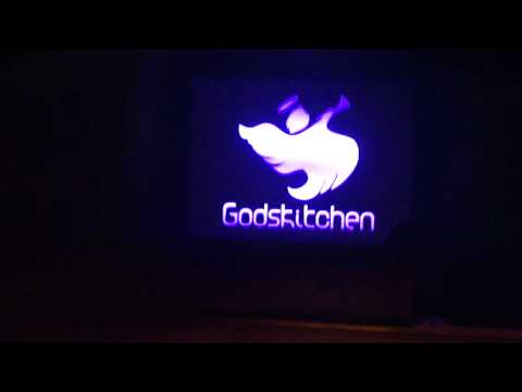 Leon Bolier dropping "2099"@ Godskitchen (26.03.2011) (4) [HD]
