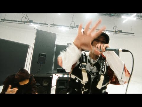 Video thumbnail for GROUP CHAT FREESTYLE