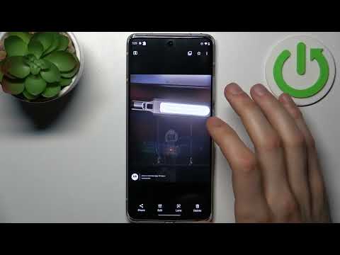 How to Turn On / Off Front Camera Mirroring Effect on Motorola Edge 30 Fusion