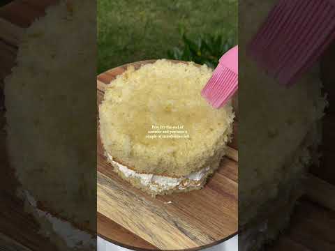 Strawberry cream cake 🍓