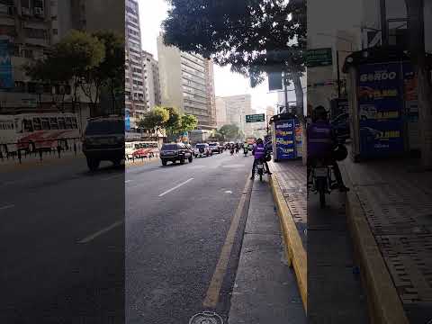 Chacao al mediodía tráfico de la Francisco de Miranda #2026 #caracas #venezuela #travel