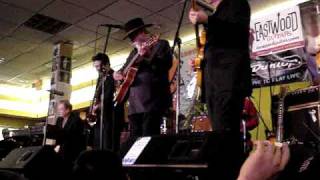 Duane Eddy STALKIN'. Live January 16, 2010 with DEKE DICKERSON