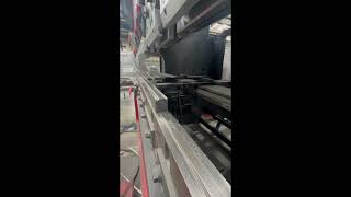 88 Ton x 8' Amada HDS 8025 NT CNC Press Brake, 2013  Crowning, Tooling Included