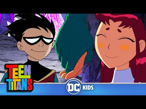 💑 💖 Robin & Starfire's Cutest Moments! | #TeenTitans | @dckids