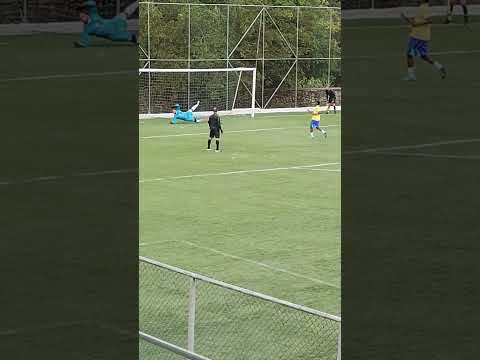 Gol de Yolombo 🤪✔️Deiber Copa navideña Cisneros Antioquia #futbol #short #soccer