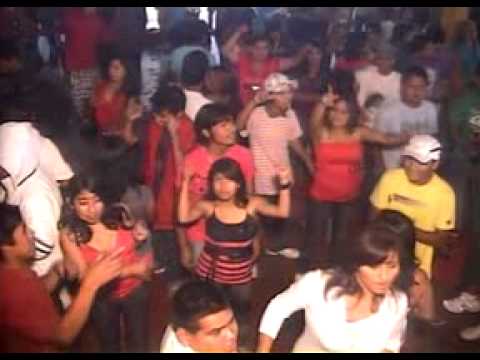 toño centella en trujillo-estar contigo amor-en el rancho 01-01-2011