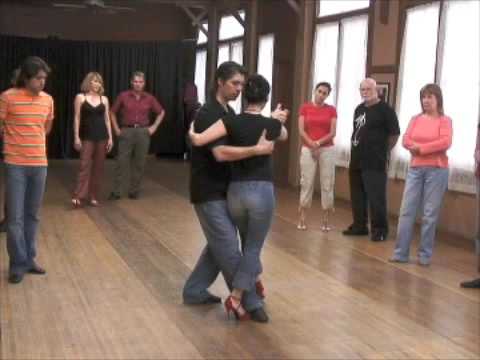 double shared axis colgada in back ocho