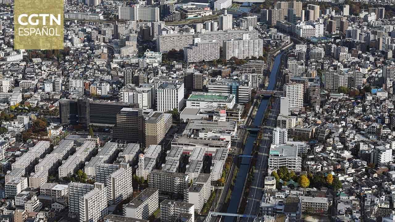Japón enfrenta caída en la llegada de turistas chinos, con impacto en comercio minorista y turismo