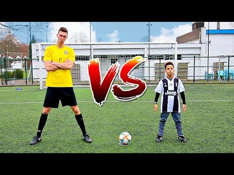 FOOTBALL CHALLENGES VS 10 YEAR OLD WONDERKID *HE'S GOOD*