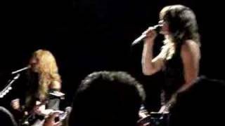 The Donnas - 05/11/07 ULU - What Do I Have To Do