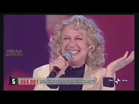 Ciak... si canta! Loretta Goggi canta dal vivo "Il mio prossimo amore" e "Io nascero'" (30-4-2010)