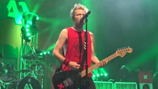 Sum 41 - Intro + Murderer of Crows (Live @ 013, Tilburg!)