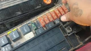 no quiere arrancar dodge caravan 1996