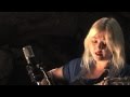 Elle King plays "Ain't No Sunshine" by Bill Withers - Legends of La La