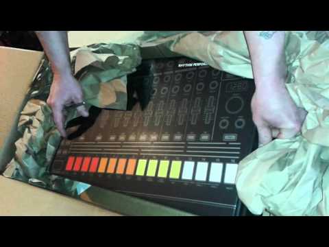 AIRA TR-8 Unboxing