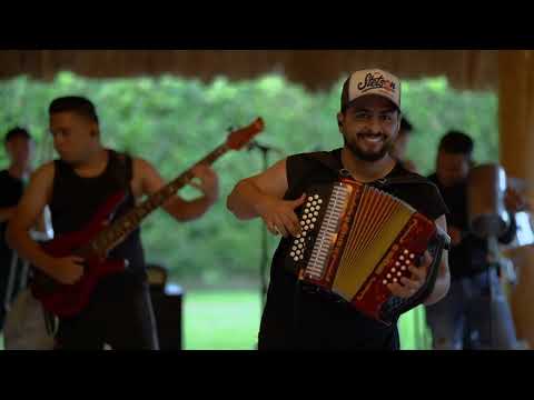 AMIGAS INSERVIBLES - @YaderRomeroTV & CAMPILLO