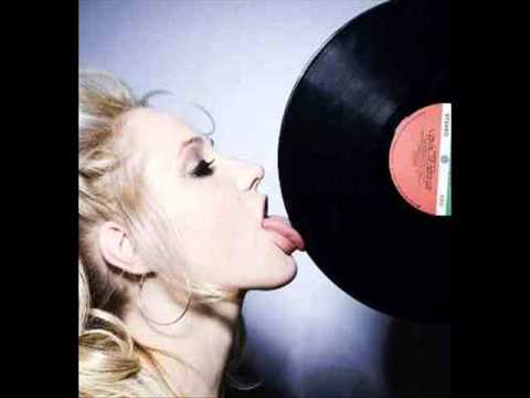 Movin'On (Starting Rock Diva Avari Sleeper)