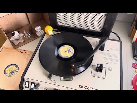 George Hall and his Hotel Taft Orchestra “Singing a Happy Song” Bluebird B-5802