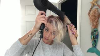 Pixie or Bob blow out tutorial for smooth swoop bang