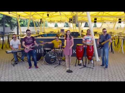 FAMOSO BAND - Oye como va (Cover)