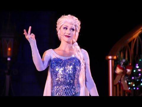 [FULL HD UPCLOSE] A Frozen Holiday Wish - Elsa lights up Cinderella Castle