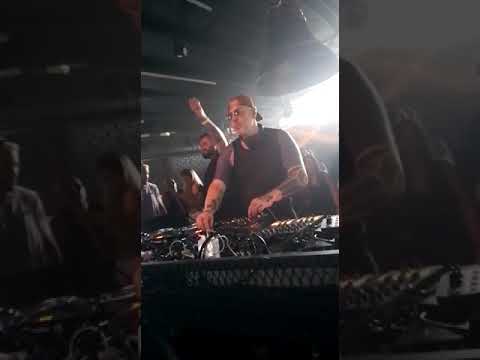 Renato ratier 2b2 tarter - surreal park Miss kittin - exit