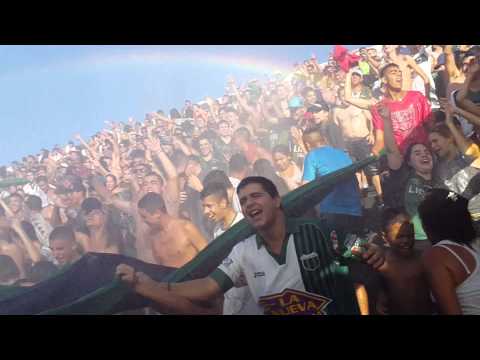 "Volvimos a Primera , Nueva Chicago" Barra: Los Pibes de Chicago &bull; Club: Nueva Chicago