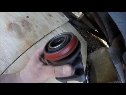 93-02 Camaro & Trans Am *TIPS* How to Replace Differential Pinion Seal on a 7.5 Gm 10 bolt