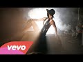 Rihanna - Umbrella ft. JAY-Z (Official Video)