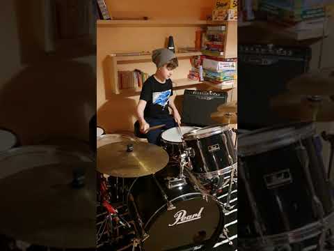 I st., I MIEJSCE (Kat. III) - Franek Majewski - drum cover