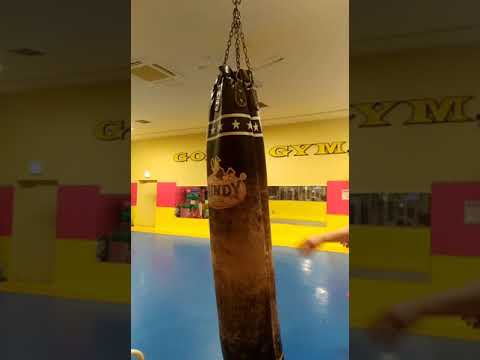 三日月蹴り