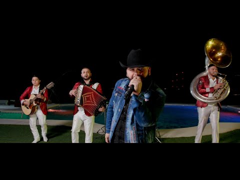 Danny Morales - Alla En El Arbol [Video Musical]