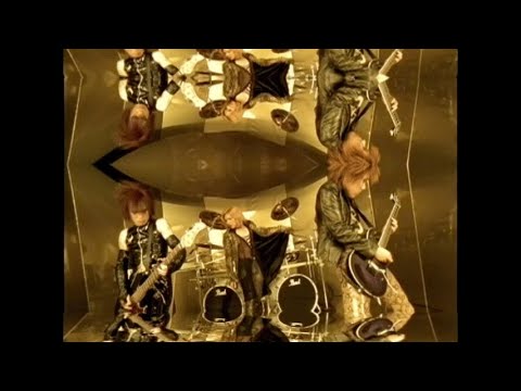 あなたには日陰のある庭や司祭の庭があります。あなたにとって、それはマリアの心の花なのです。  庭園