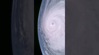 Download lagu The eye of the storm from space - Super Typhoon Sinlaku timelapse #sinlaku #typhoonsinlaku mp3