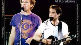 Simon and Garfunkel  Slip Slidin&#39; Away Live 1982