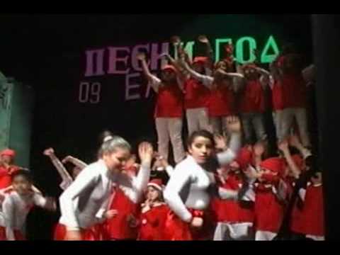 PESNI POD ELKA 2009 BOZIKNI PESNI - SARA STOJANOVA.mpg